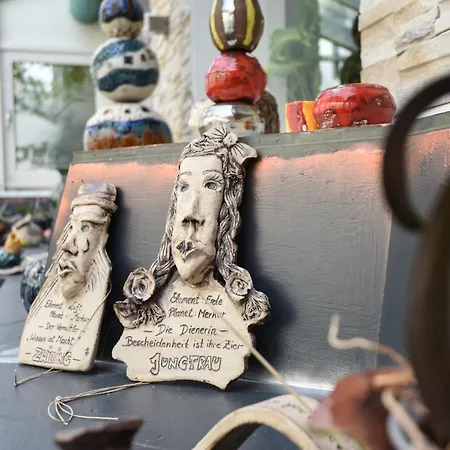 Erlys Cityhotel Affittacamere 3*