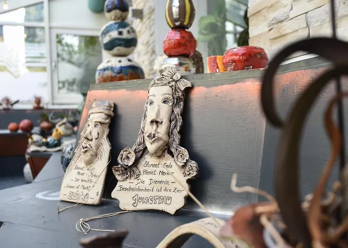 Erlys Cityhotel Maison d'hôtes 3*